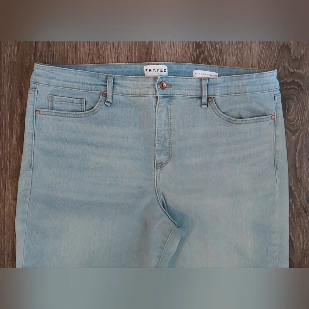 Frayed Raw Hem Light Wash High Rise Straight Denim Jeans Size 16 Flat Front Chic - Picture 2 of 10